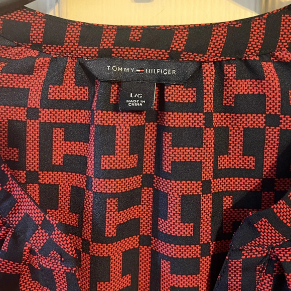 Tommy Hilfiger Logo Blouse Lightweight Preppy Large Work Business Professional - Picture 3 of 9